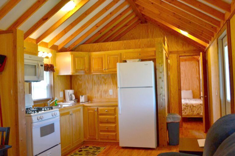 Cabin 26 Grape Hammock