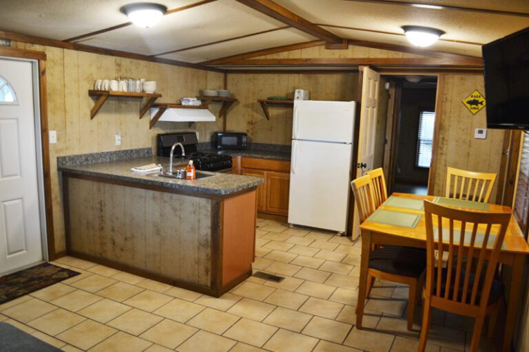 Trailer 9 Grape Hammock